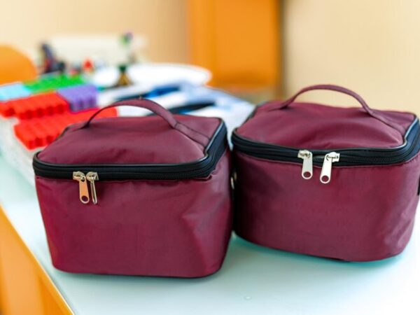 Eficiência e Estilo: Como Escolher a Bolsa Marmita Térmica Perfeita